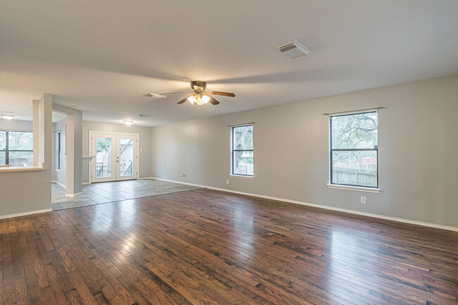 Building Photo - 1519 Jasmine