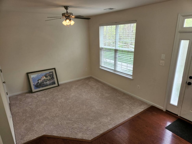 Building Photo - 220 Ironwood Manor Dr