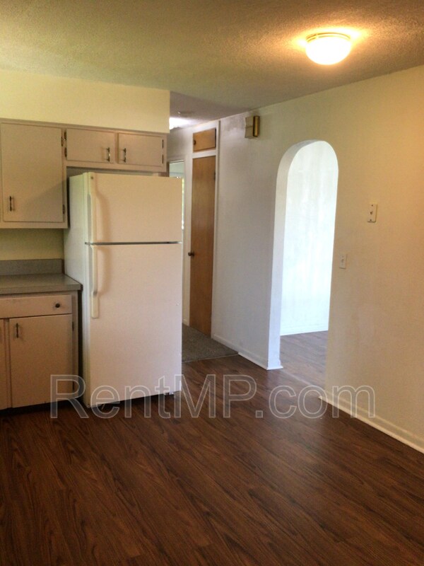 Building Photo - 412 W Broomfield St