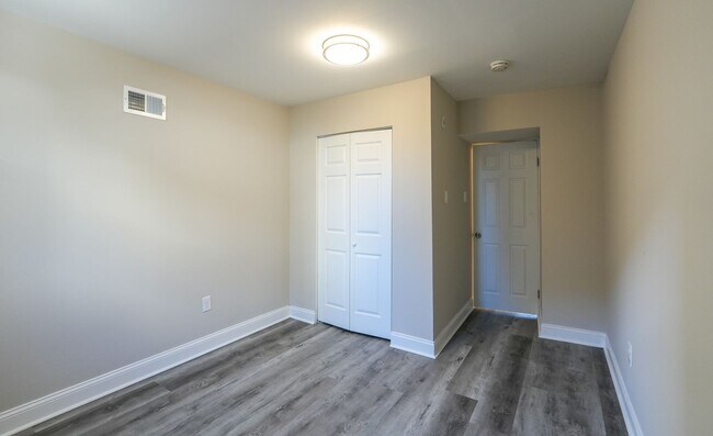 Foto del edificio - 1335 S 8th St