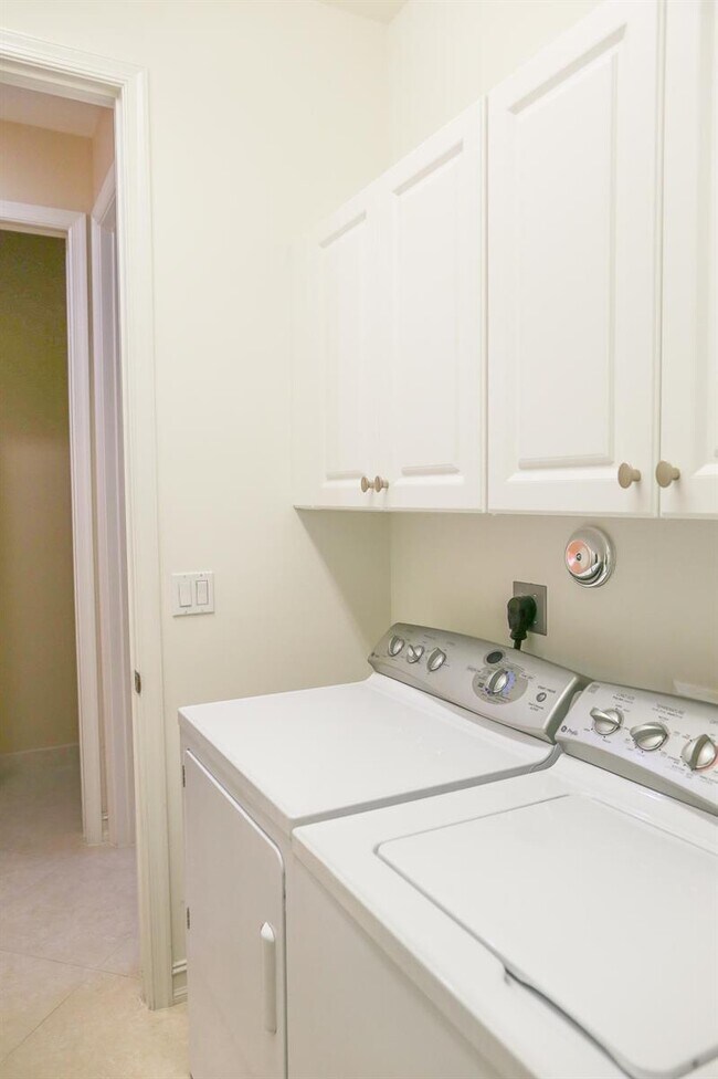Foto del edificio - 10839 Summerville Way