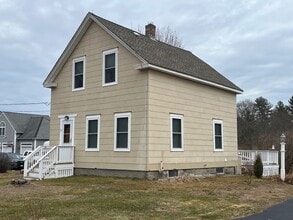 Building Photo - 39 Burt St