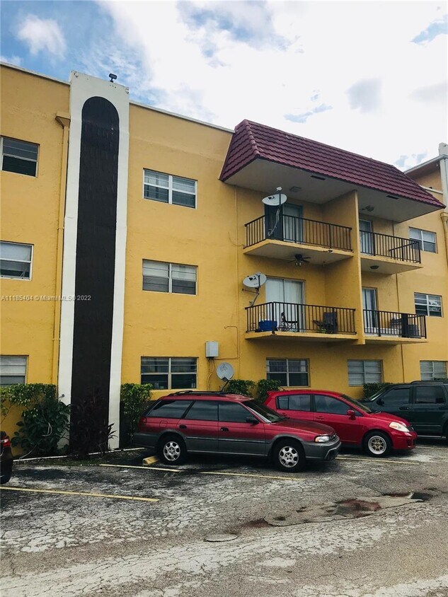 Primary Photo - 5100 SW 41st St