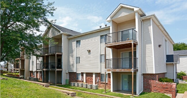 Foto del edificio - Kensington Woods Apartments