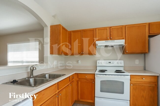 Building Photo - 928 Seminole Sky Dr