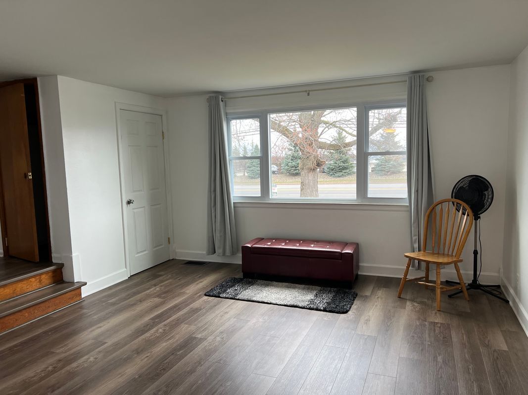 Foto principal - 512 Cayuga Rd
