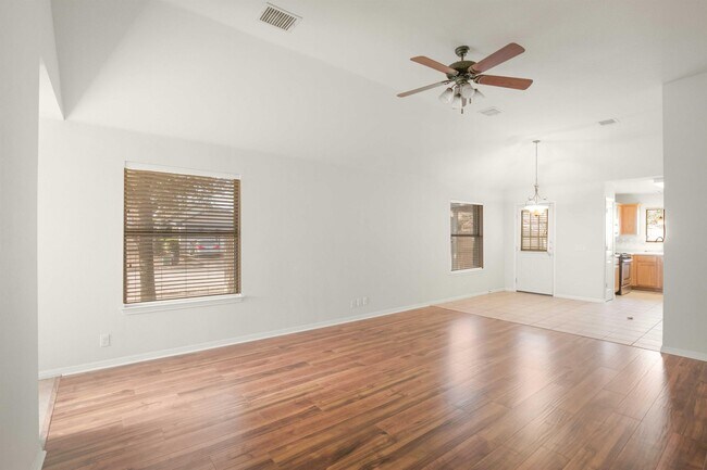 Building Photo - 2514 Charla Cir