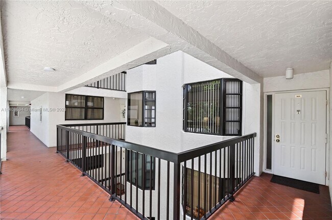 Building Photo - 6420 Boca Del Mar Dr
