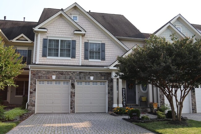 Building Photo - 16844 Panorama Dr
