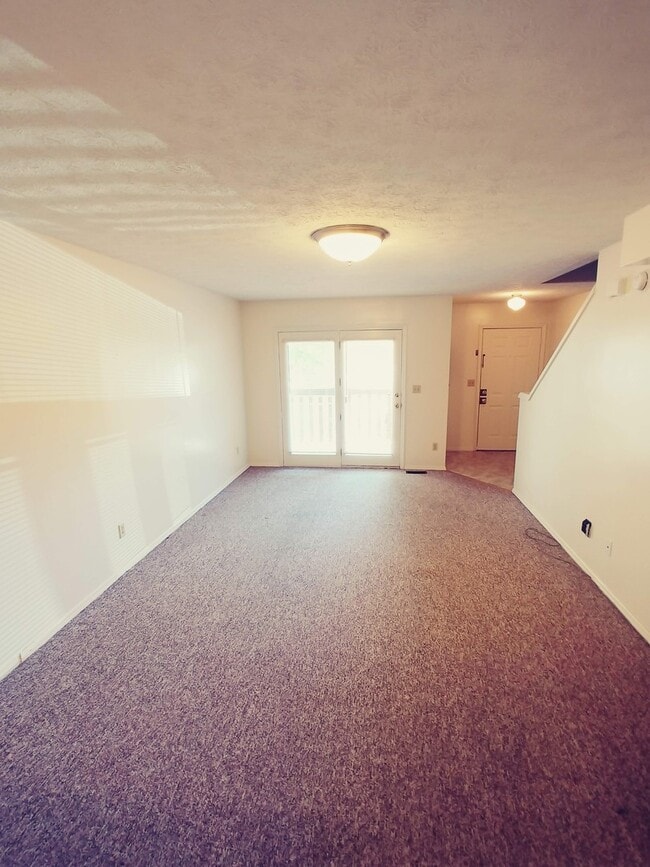 Foto del edificio - College Park - August 2026