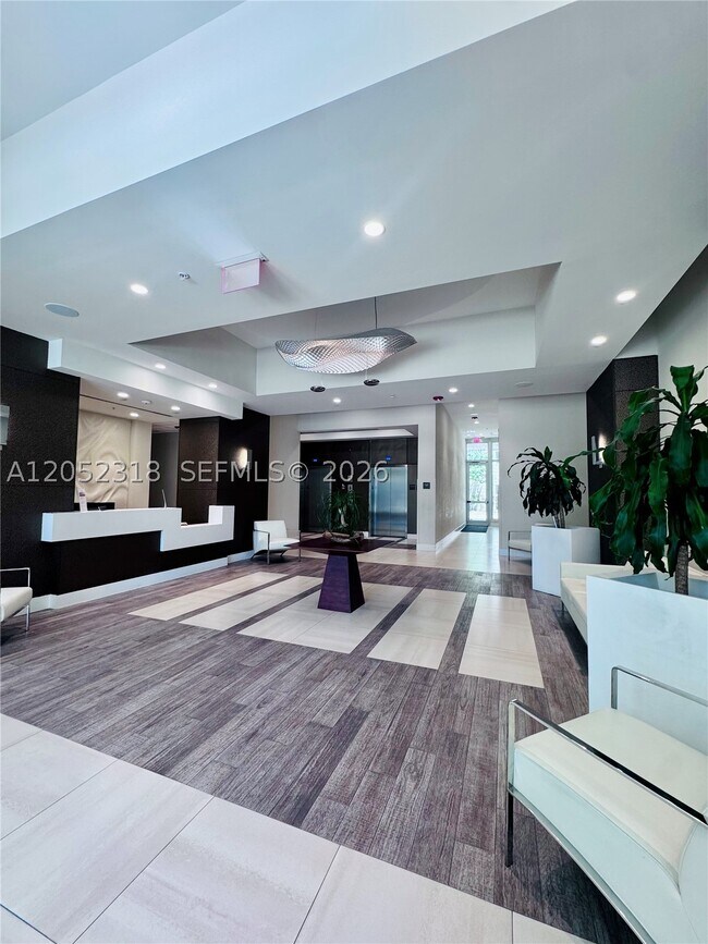 Foto del edificio - 7661 NW 107th Ave