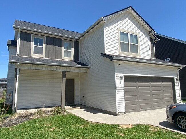 Building Photo - 3 bedroom 2 1/2 Bath Home For Rent!