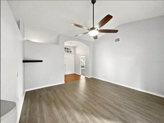 Building Photo - 7010 Summit Cir