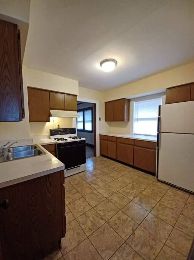 Foto del edificio - 1229-1231 Benton St