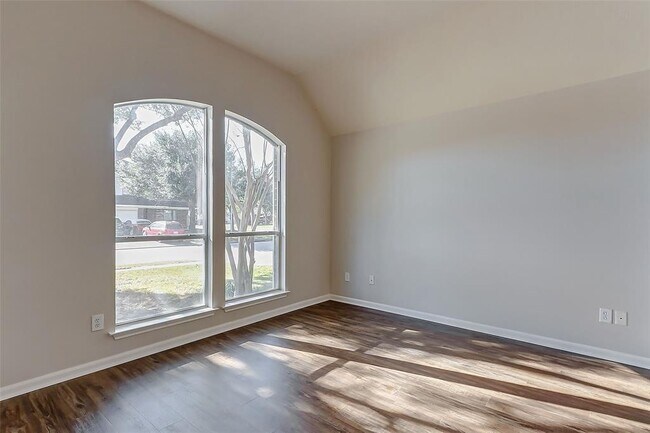 Foto del edificio - 25246 Sterling Cloud Ln
