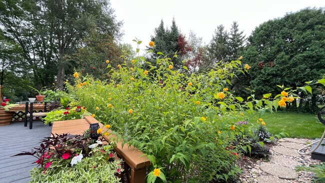 Foto del edificio - 3470 Leflore Ct