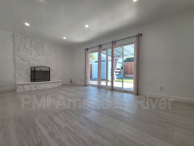 Foto del edificio - 9368 Premier Way