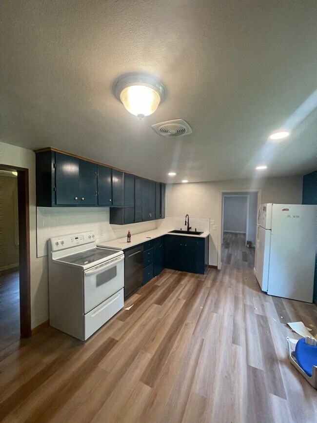 Foto del edificio - Updated 8 Bedroom Home for Rent!