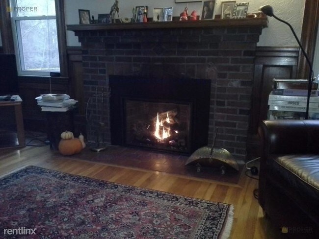 Foto del edificio - 33 Greycliff Rd