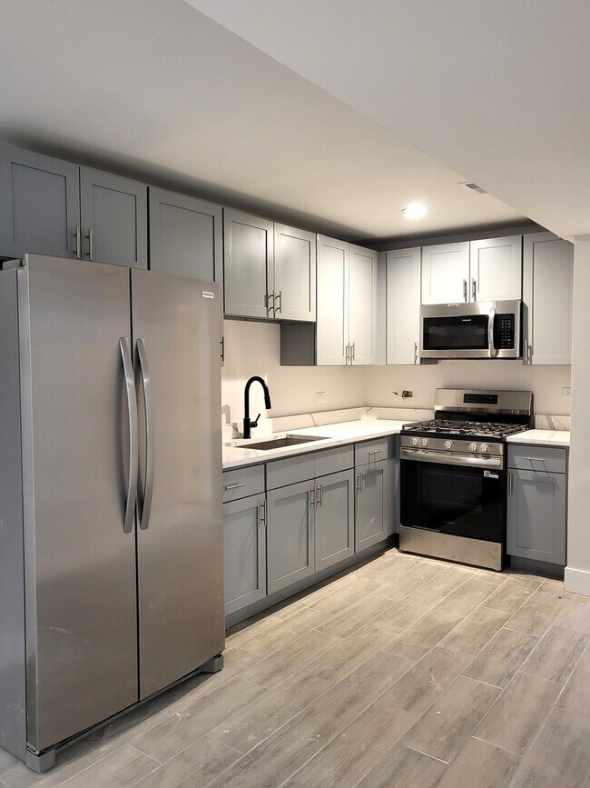 Foto del edificio - 2828 W Fulton St