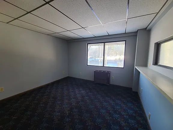 Foto del edificio - 472 S Main St