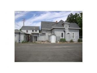 Building Photo - 914 S Mill St