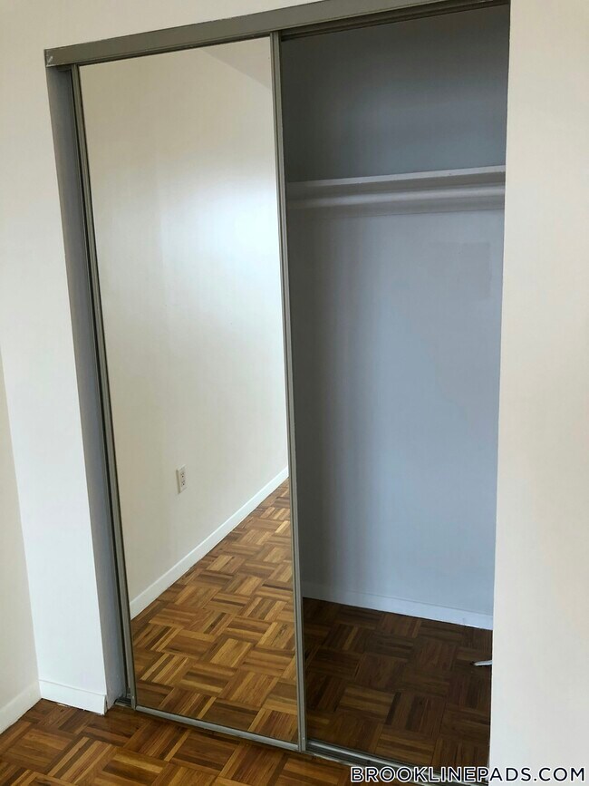 Foto del edificio - 185 Freeman St