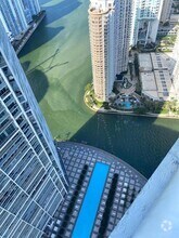 Building Photo - 495 Brickell Ave