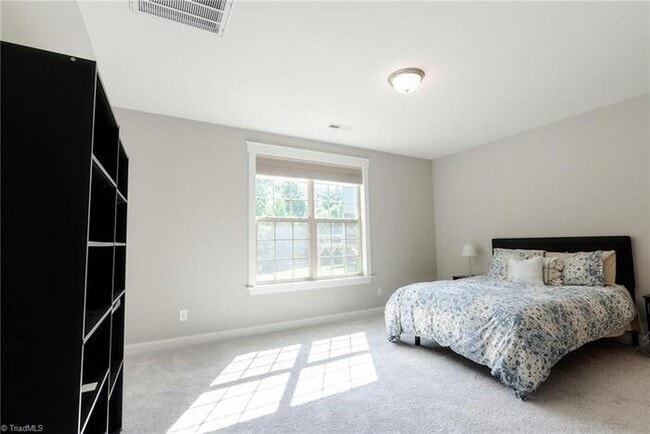 Building Photo - Build Equity While Leasing - Lease and Own...