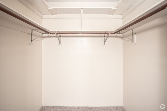 2BR, 2BA - 850 SF - Westwood Apartments