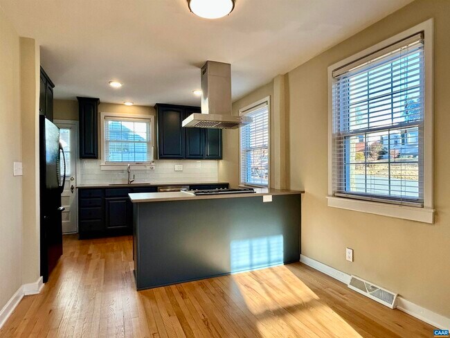 Foto del edificio - 814 Altavista Ave