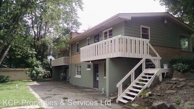 Foto del edificio - 2 br, 1 bath Apartment - 2300 Ravine Dr