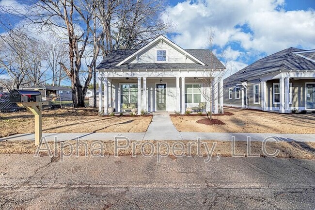 Photo - 107 Hemlock Drive House
