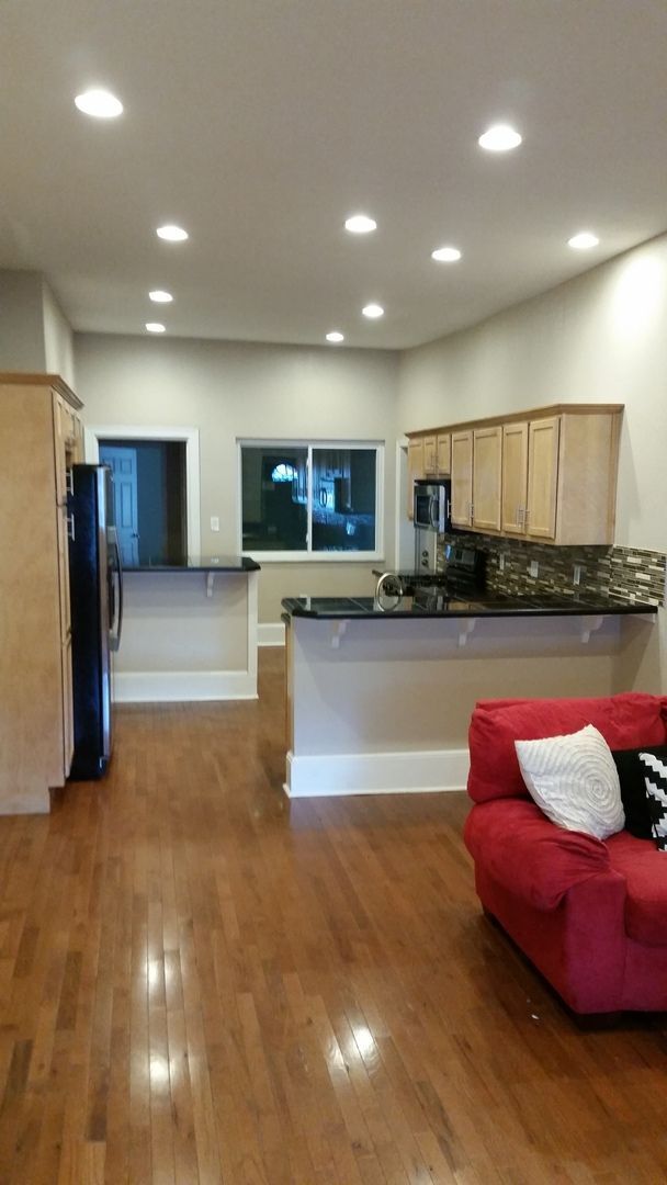 Building Photo - Luxury 3 bedrooms + 2 Guest Rooms / Home O...
