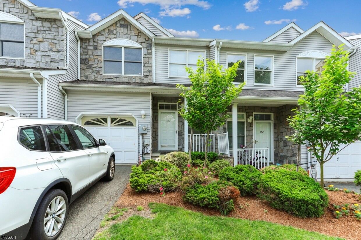 Foto principal - 376 Summerhill Dr