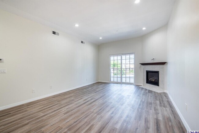 Building Photo - 518 Glenwood Rd