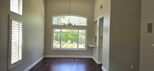 Building Photo - 5269 Carmento Dr