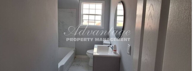 Foto del edificio - Beautiful 3 bed 1 bath home - U of M Area ...