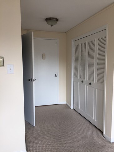 Foto del edificio - 10201 Grosvenor Pl