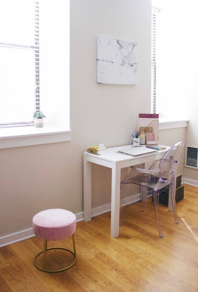 Foto del edificio - 234 N Broadway