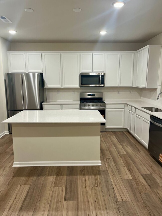 Foto del edificio - Newer Construction Home!