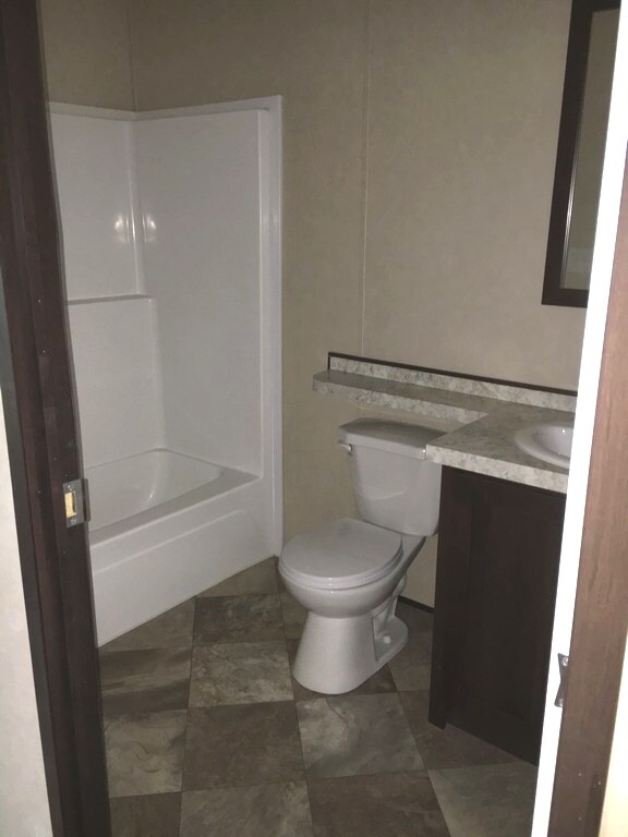 Master Bath - 4345 Shortsville Rd