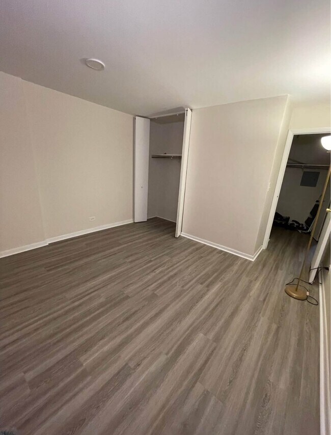 Foto del edificio - 5800 Oakwood Dr