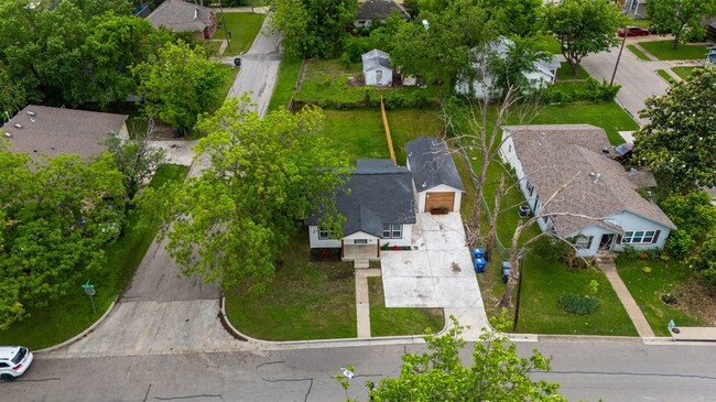 Foto del edificio - 601 Pearson Ave