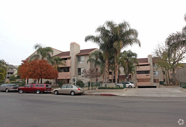 Foto del edificio - Kepwick South Apartments