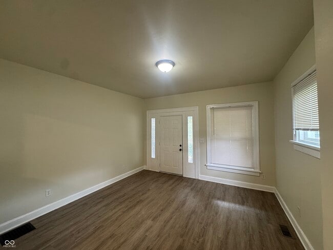Building Photo - 4040 N College Ave