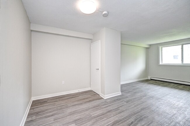 Building Photo - Snyder Avenue Apartments