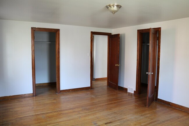 Building Photo - 606 W Decatur St