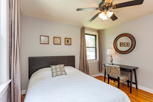 Foto del edificio - 3516 Golf St