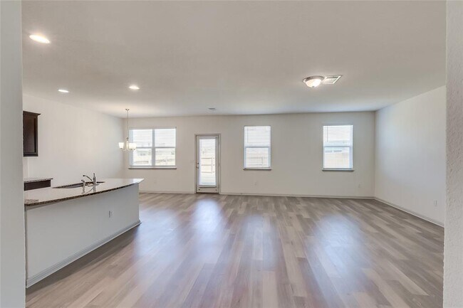 Building Photo - 520 Otto Ave